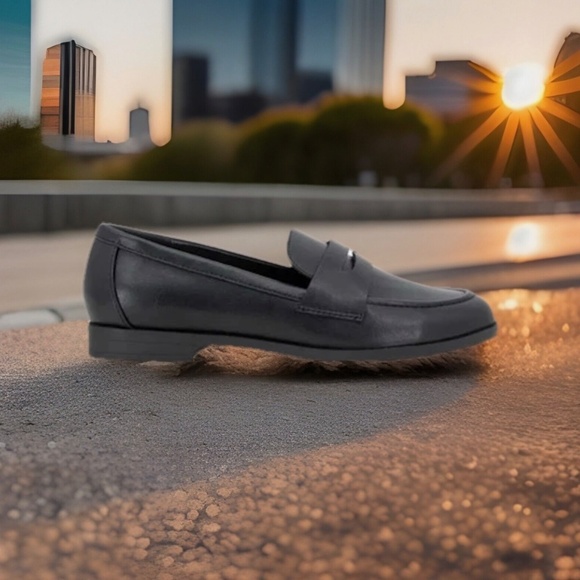 Kensie Ladies' Size 8.5 Penny Loafers Shoe Black New in Box Extra Padded Easy on - Picture 3 of 7